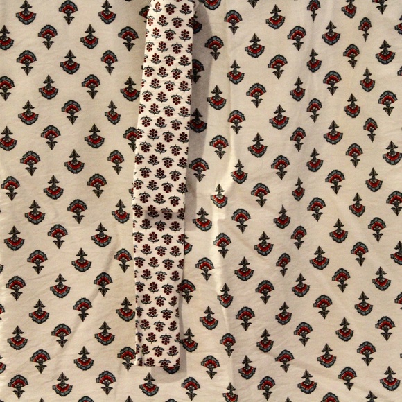 Belted Patterned Summer Skirt by AnnTaylor - Picture 12 of 16